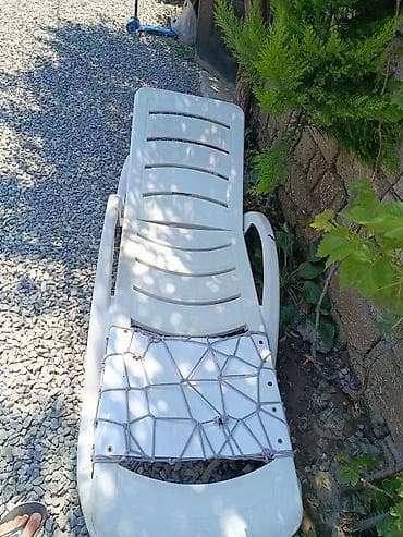 giris qapi: Plastik çimərlik/bağ şezlongu - Rəng: ağ - Material: UV‑davamlı — 3