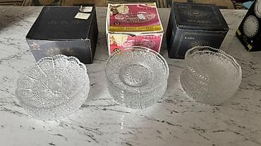 Tort və şiriniyyat qabı, Şüşə, Çexiya