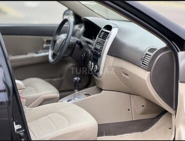 kia ceed on fara: Kia Cerato: 1.6 l | 2008 il Sedan — 9