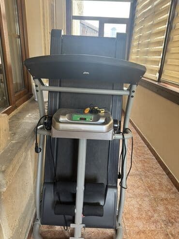 qaçış yolu: Qaçış trenajoru – evdə kardio və fitnes üçün - Elektriklə işləyən — 1