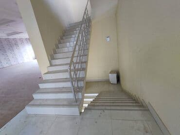 kiraye evler memar ecemi: Heyder eliyev prospektində mərkəzdə, 3 mərtəbəli, obyekt icareye — 11