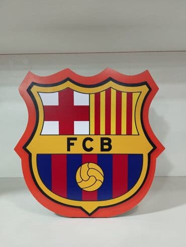 divarda dekor: FC Barcelona loqosu olan dekorativ divar bəzəyi. Futbol həvəskarları — 1