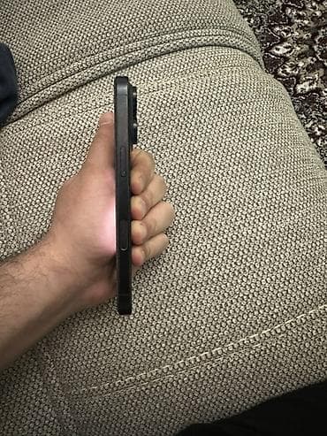samsung galxy j2: IPhone 16 Pro, 256 GB, Qara, Zəmanət, Face ID — 4