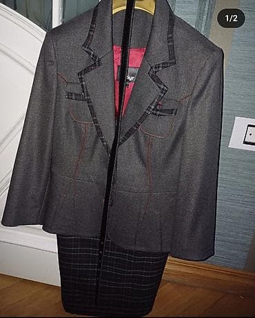 Dəstlər, kostyumlar