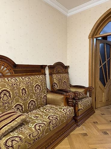 kitab masası: Klassik üslublu dəbdəbəli mebel dəsti 2 ədəd divan 4 ədəd kreslo, 1 — 9