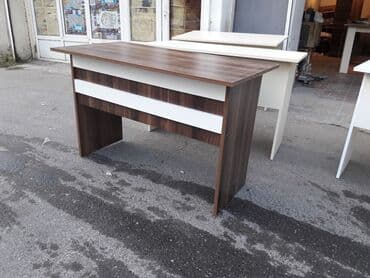 Mercedes-Benz: Новый, Для сотрудника, Прямоугольный стол — 1