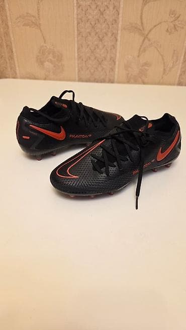 krosofka: Nike Phantom kramponları 35ölçü - Model: Nike Phantom (yanlarda — 1