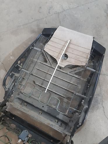 oturacaq uzu: Məhsul: Avtomobil üçün elektrik tənzimlənən ön oturacaq karkası — 5