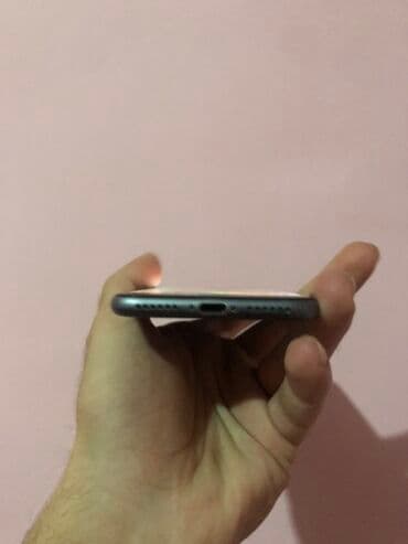 irşad electronics iphone: IPhone 8, 64 GB, Qara, Barmaq izi — 4