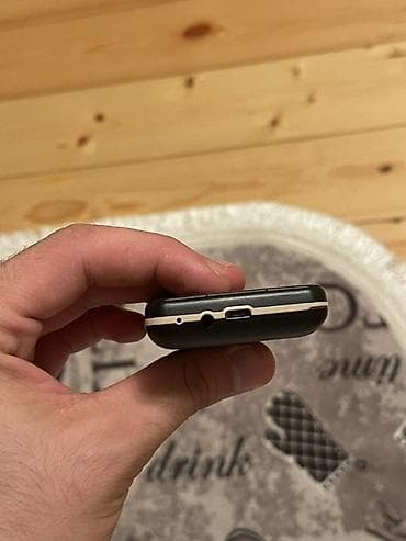 azercell modem satilir: Salam tel iwlenmiyib tezedi . Bidene dawi wiwib 10 manatdi dawi — 6