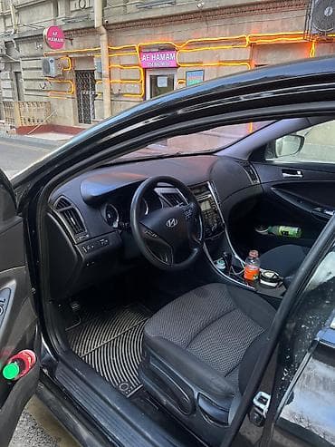 qazel baki merkezi: Hyundai Sonata: 2 l | 2012 il Sedan — 8