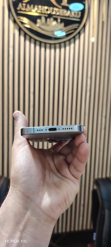 iphone s7: IPhone 15 Pro, 128 GB, Natural Titanium, Zəmanət, Simsiz şarj, Face ID — 7