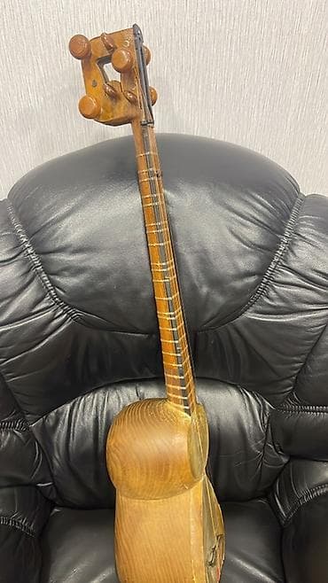 Milli musiqi aləti – tar

Qiymetde razilashmag olar — 4