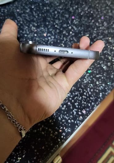 smart kamera wifi: Samsung Galaxy S23, Barmaq izi — 2