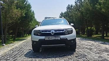 krossover: Renault Duster: 2 l | 2012 il 296000 km Krossover — 5