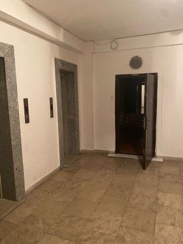 8 mikrorayonda kiraye evler: Salam ev memar ecemide yerlesir evin her bir seraiti var metroya 7,8 — 15