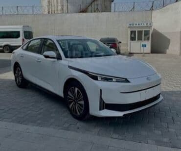 сколько стоит гелик в азербайджане: Rəng: Ağ Kuzov: Sedan (fastback dizayn) Yanacaq: Elektrik Ön/yan — 3