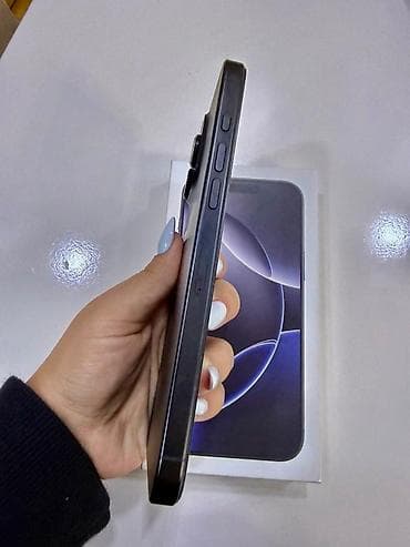 telofo: IPhone 16 Pro Max, Черный, Face ID — 5