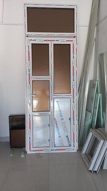 Yeni Plastik qapı Zamok və çərçivə ilə, Zəmanətli, Ödənişli quraşdırma, Pulsuz çatdırılma, Ödənişli çatdırılma