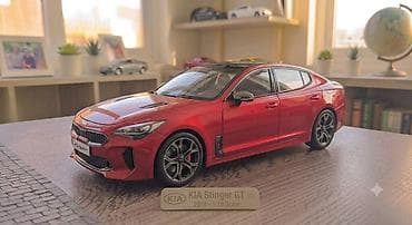 oyuncag masin: Kia Stinger GT model avtomobil (miqyas 1:18, 2018) - Yüksək detallı — 2