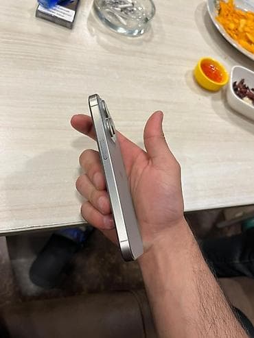 iphone 15 satış: IPhone 15 Pro, Space Gray, Face ID — 3