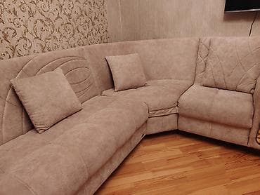 işlənmiş qarderob: Künc divan, İşlənmiş, Parça — 2