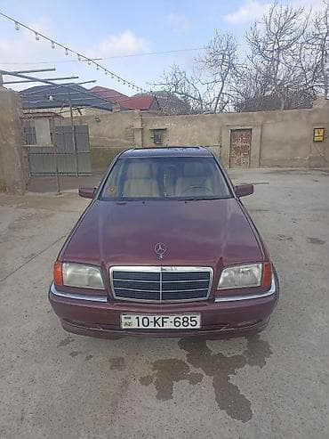 disk satisi: Mercedes-Benz C‑Class sedan (W202) - Kuzov: sedan, tünd qırmızı rəng — 3