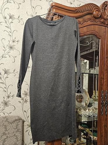 Qara-boz rəngdə zərif trikotaj don - Model: düz kəsim, uzun qollu - — 2