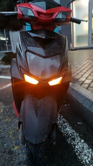 купить мопед в кредит: Qırmızı rəngli benzinli skutər Moto satilir 125 kub prava teleb edir — 9