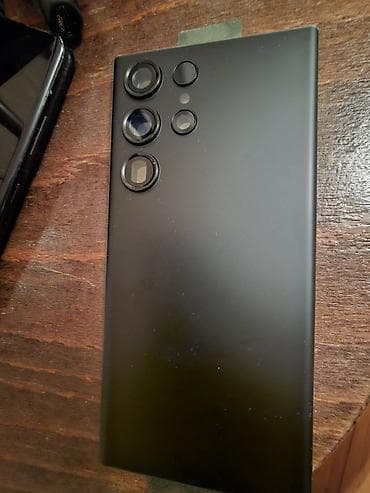 Samsung Galaxy S23 Ultra üçün arxa qapaq (mat qara) və ekran qoruyucu