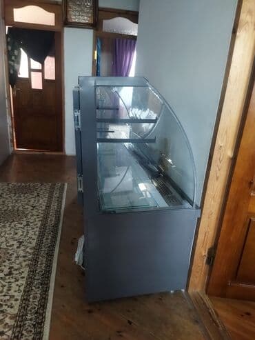 Dərin dondurucular: Soyuducu vitrin – kafe, restoran, market və şirniyyat mağazaları üçün — 2