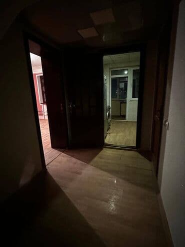 bakıda otellər: Bakı, Bakıxanov qəs., 3 otaqlı, Köhnə tikili, m. Neftçilər, 110 kv. m — 8