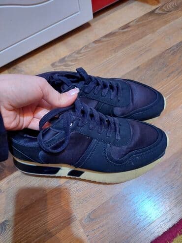 qadın krosovkaları yay üçün: Ölçü: 36, rəng - Qara, İşlənmiş — 1