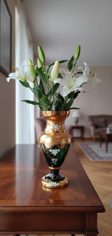 ваза напольная стеклянная высокая без узора: Одна ваза — 1