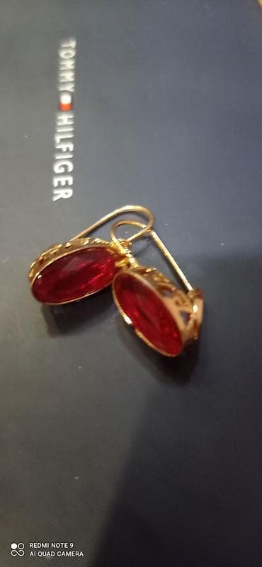 Qadın və kişi üçün zərgərlik dəsti və ayrı aksesuarlar - Qırmızı