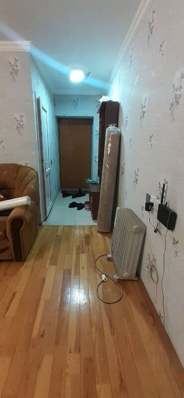 bakıda 1 otaqlı ucuz kirayə evlər: Yasamalda 5 mertebeli binanın 1-ci mərtəbəsində yerləşən ümumi sahəsi — 4