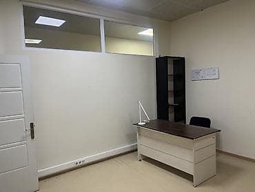 комната аренда: Ofis otağı icarəyə təqdim olunur. - Plan: dəhlizdən girişli ayrıca — 4