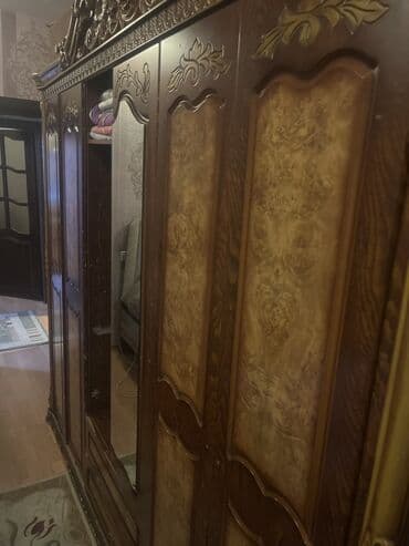 İşlənmiş, Açılan, 6 qapı Düz dolab, Qarderob, paltar dolabı lalafo.az -da İşlənmiş, Açılan, 6 qapı Düz dolab, Qarderob, paltar dolabı