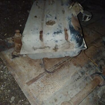 maşın rulu: Avtomobil üçün yanacaq çəni — 7