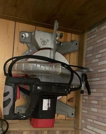 Ворота и комплектующие: Makita tipli bucaqlı kəsim (mitre) mişarı - Gərginlik: 220V, şəbəkə — 1