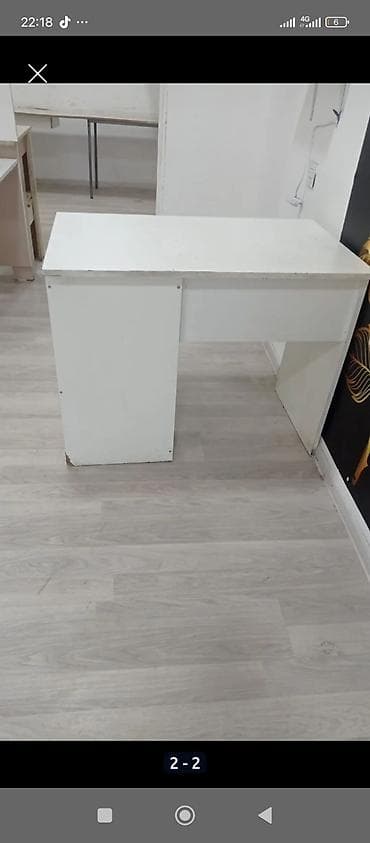 masa kafe: Düz masa, Stulsuz, Polkasız, Siyirməli, Sadə laminat — 2