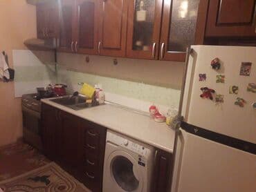 xutor kiraye: Binəqədi rayonu,8 mkr,Azəri şadlıq sarayının yanı.16 mərtəbəli — 9