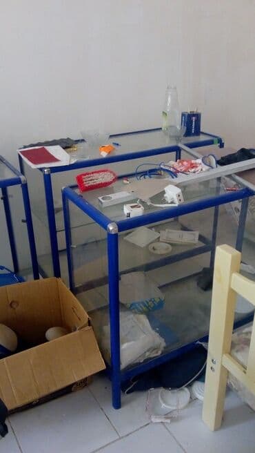 Bijuteriya vitrinləri: İşlənmiş, Ünvandan götürmə — 3