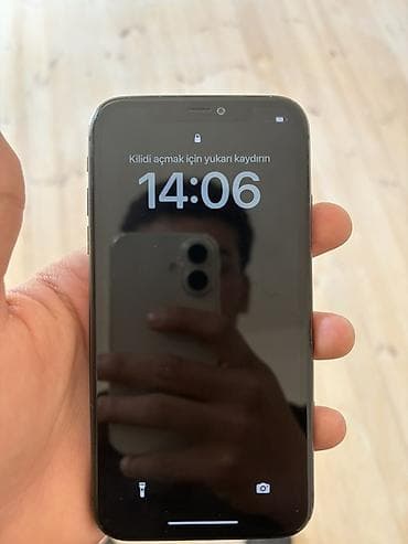 ayfon s: IPhone 11, Qara, Face ID — 1