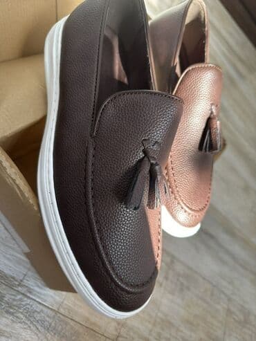 flis kişi tolstovkaları: Kişilər üçün nəzərdə tutulmuş bu loaferlər, klassik dizaynı müasir — 2