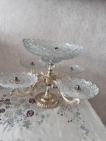 balaca limonun adi: Büllur meyvə və şirniyyat qabı – çoxmərtəbəli servis - 1 böyük üst — 1