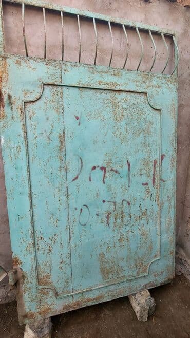 Döşəmə: 650 azn — 2