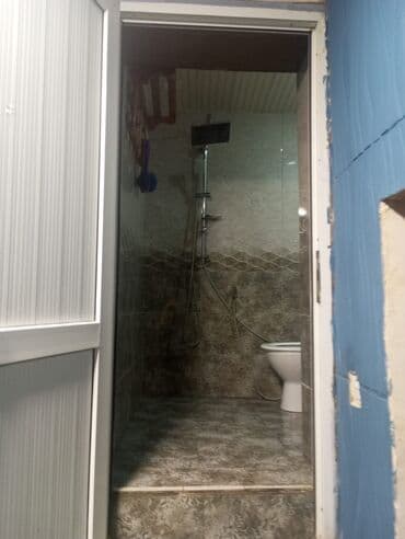 qalada kirayə ev: İnşaatçılar metrosuna yaxın ərazidə 3 otaqlı geniş evdə kirayə otaq — 4