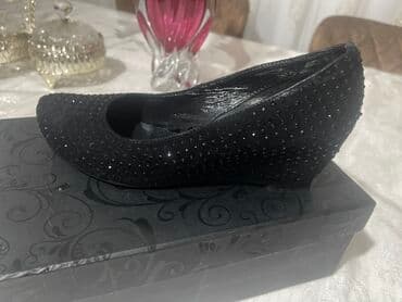 зеленые туфли: Туфли, Размер: 36, цвет - Черный, Б/у — 1