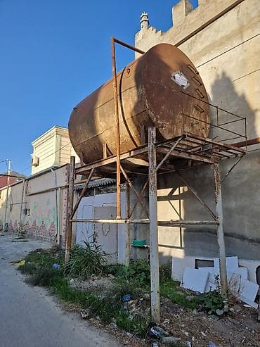 Bak, Metal, 10 l l, İşlənmiş, Ünvandan götürmə — 1